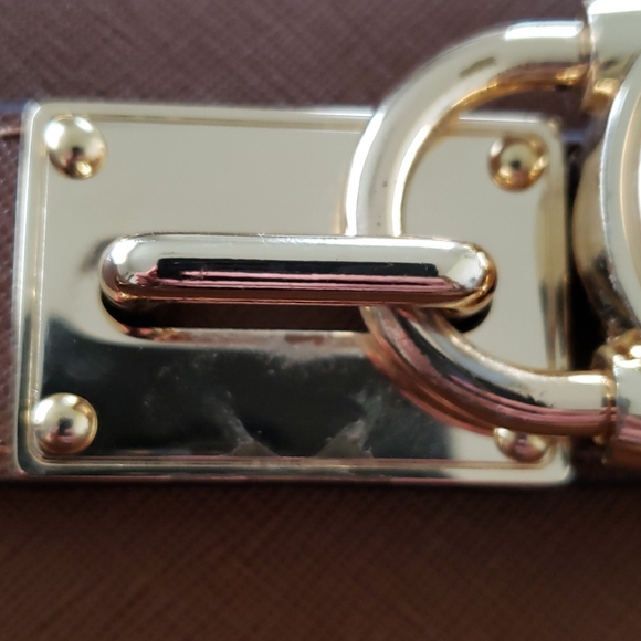 Michael Kors Hamilton Leather Tote - Picture 6 of 7